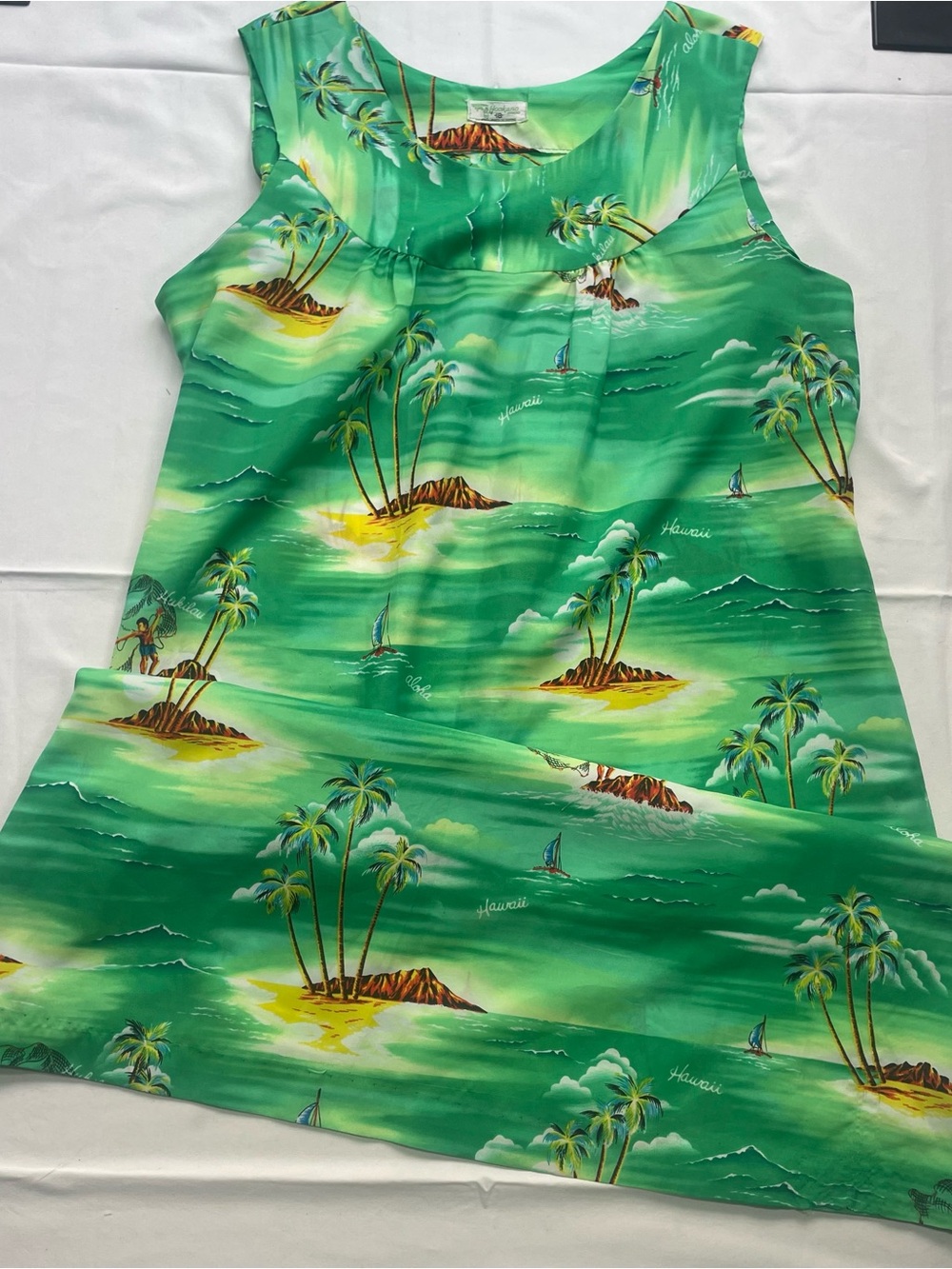Vintage 1950s Hookano Made in Hawaii Scenic Tropical Muumuu Dress